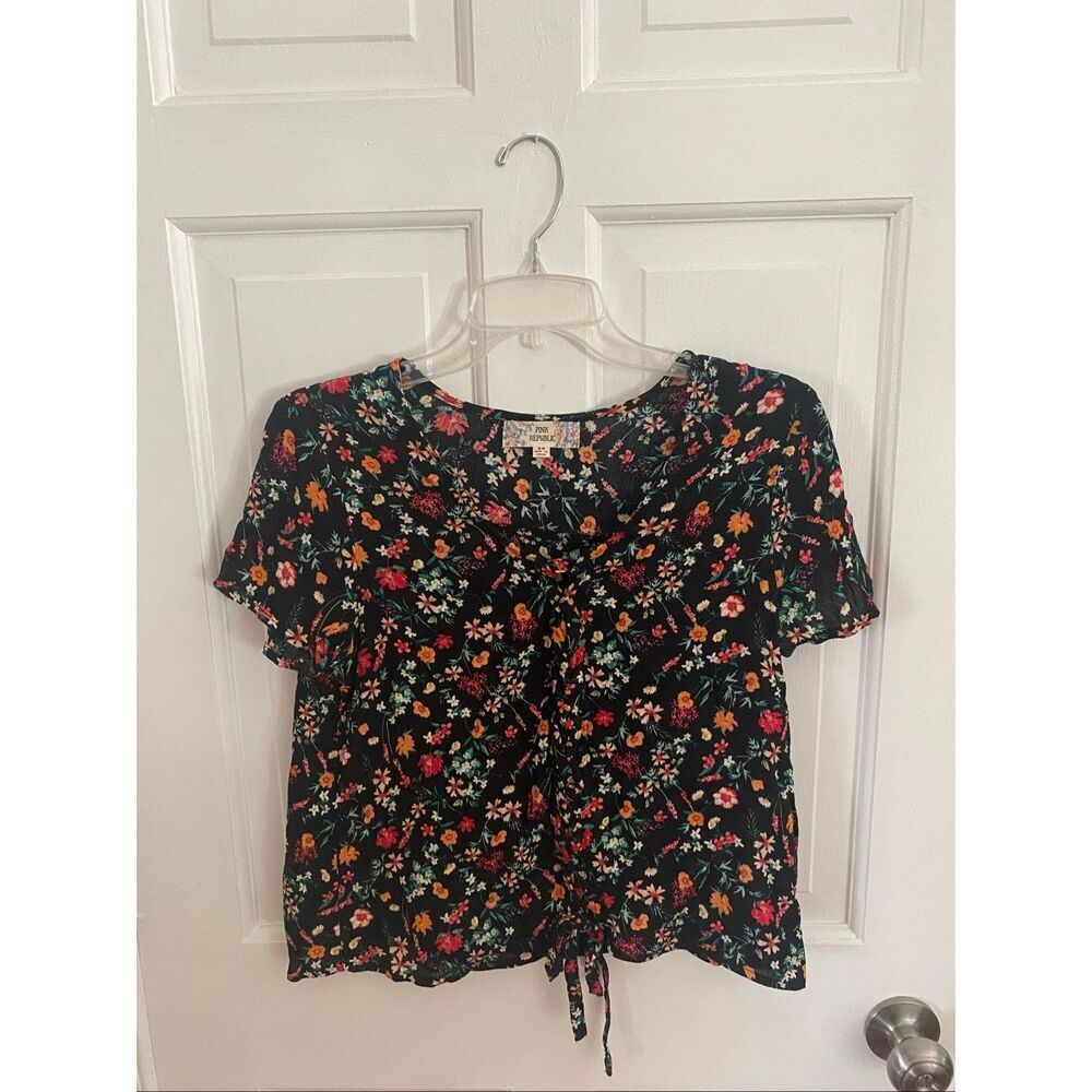 Pink Republic tie front floral blouse size XS